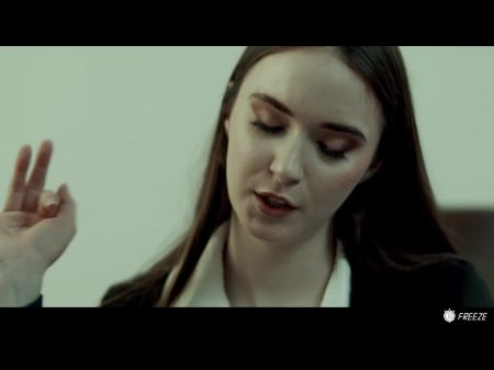 El botón se detiene el tiempo Hazel Moore follado congelado en el tráiler de tiempo 