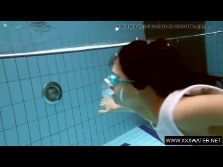 Vera Brass Wet And Ultra-kinky In The Swimming Pool