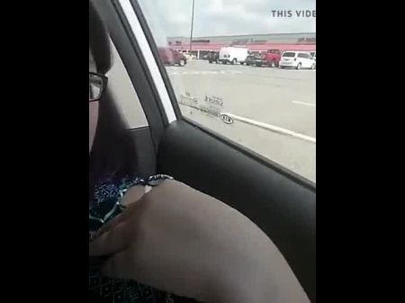 Round Arab Mummy Shows Her Funbags And Hefty Puss Inside Car