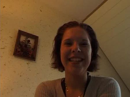 Lisa 19 Jahre Brunette Kommt Schon Beim Fingern 