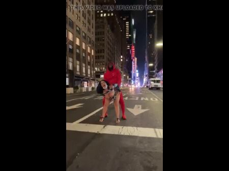 Excellent Latina Fucks In Public In Ny