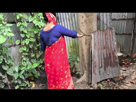 I Watch My Stepaunty Went Into The Wc , I Went Behind Her And Embarked Porking Her