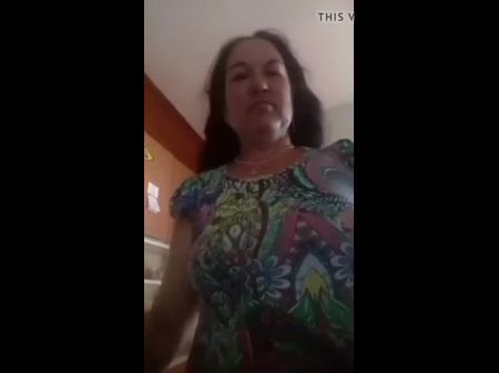 Maduro Brasileño Expuesto Mostrando Sus Tetas 