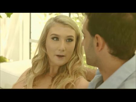 Betsy Mom tiene un trato especial con su paso más joven hijo de paso 