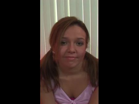 Pornô inter -racial com Riley Winter Uma vagabunda de 18 anos quer 