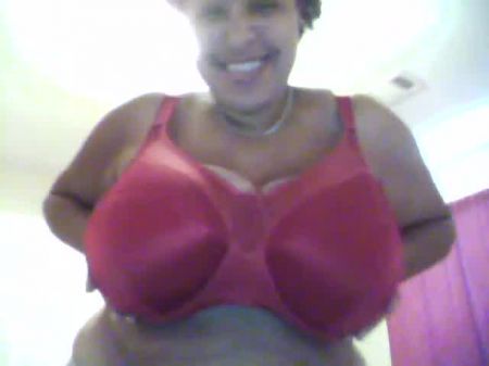 ¿Alguna vez has visto este tipo de tetas? Amateur 