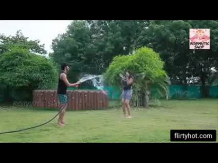 Nahne K Bahane Swimming Pool Mei Choda
