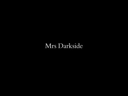 السيدة Darkside يضم البارونة Essex 