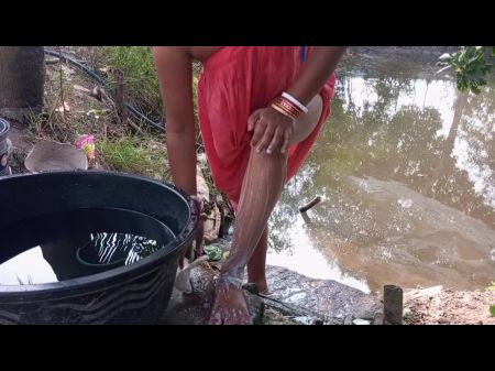 Hot Bhabhi Devar性感视频印度村庄Desi Style他妈的
