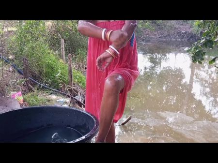 Horny Bhabhi Devar Uber-sexy Movie India Village Desi Style Tearing Up