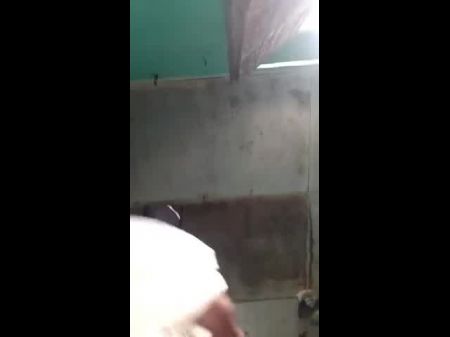 Nasteho consiguió grandes tetas somalíes 