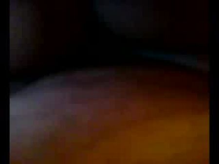 Eu fodendo a bunda quente da minha esposa 