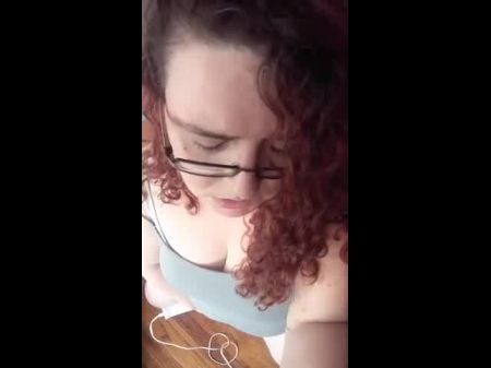 auf ihren Knien und Cumming 