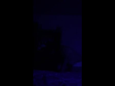 نحن بحاجة إلى شخص ما لممارسة الجنس معنا وجعله جيدا. خجول و inse 