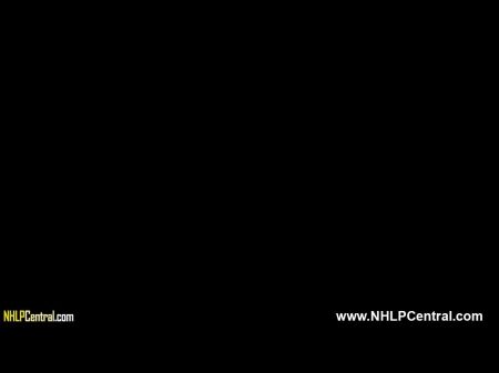 Vollbusige blonde heiße Masturbation in Handschuhen Strumpfbein Nylons Heels 