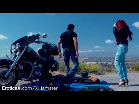 Skyla novea liebt Badass Biker Tommy Gunn 