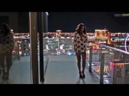 Serinda Swan Escena de sexo desnudo en Ballers Scandalplanet.com 