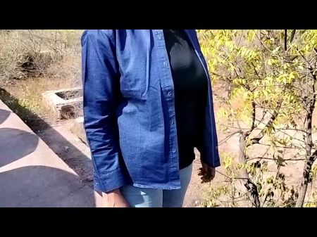 Jungle Me Piss Kar Rhi Ladki Ko Oyo Apartment Par Ghodi Banaya Desi Hindi Aawaj Me