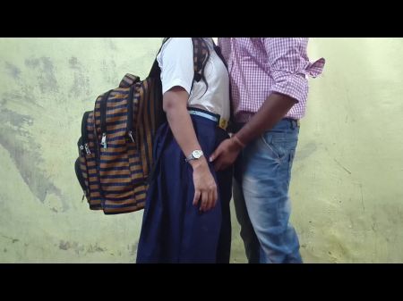 padane ja rahi gau ki ladaki ko pakad kr chod diya 