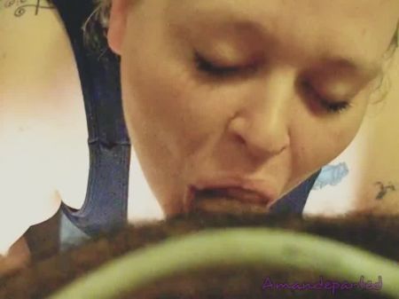 Spunschlampe saugt das Leben aus meinem Schwanz 