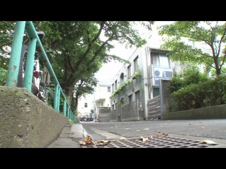 jovem asiática encontra garota asiática gostosa e obrigado com sexo 