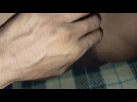 （妻子作弊）Desi Bhabhi当丈夫不在家里时搞砸了