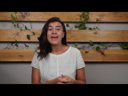 Titty es ordeñada en la cara de Pretty Lady en Video Odd 