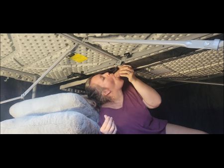 Me Encanta Chupar Extraños Debajo De Mi 