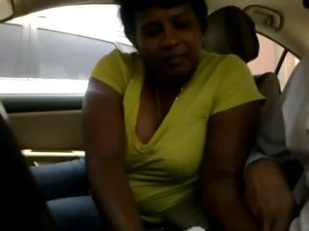 Sri Lanka tia chupando pau no carro 2 