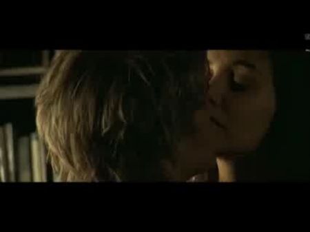 Katie Holmes Abandon 