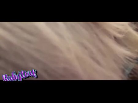 我整天操了一个朋友的妻子。她非常高兴