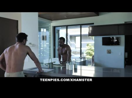 Teenpies Corny Solegirl se llena de semen 