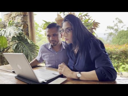 مدرب قرنية الملاعين امرأة حامل لتجنب إطلاقها 