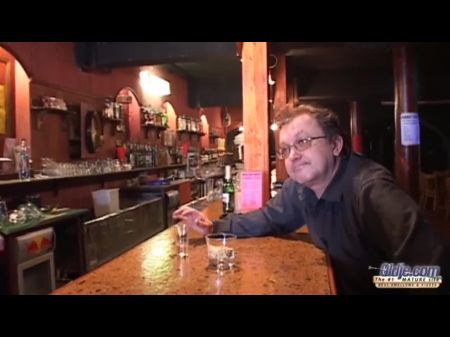 Defrancesca Gallardo La Sexy Camarera 