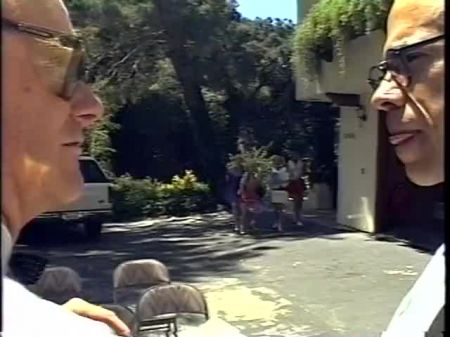orgía sexual con skanks y tachuelas maduros follando al aire libre 