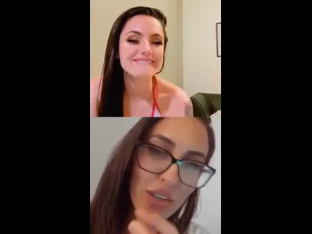 Mexican Lesbians Chatting On The Webcam