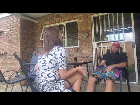 Gegenseitige Masturbation mit meiner Nachbarn endet in der Outdoor Creampie 