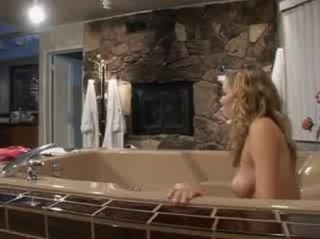 Mysti kann der Babysitter 