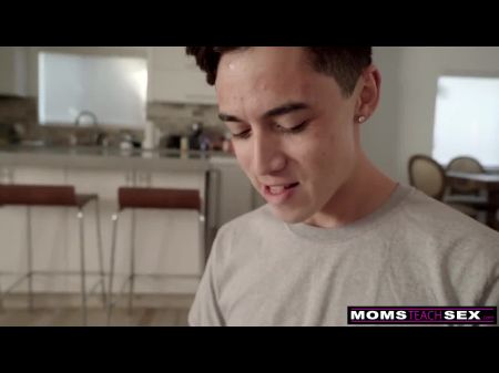 يبدو الأمر كما لو أنها متزوجة من أخي وليس والدي 