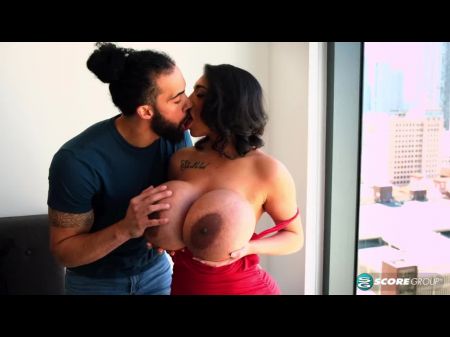 Mariza Rabbit: Gigantic Breast Fever
