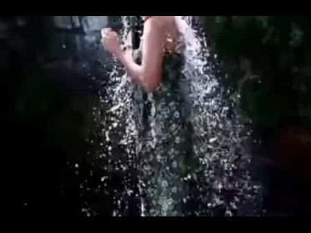 Neela Pabalu Sinhala Teledrama Bathing Gig