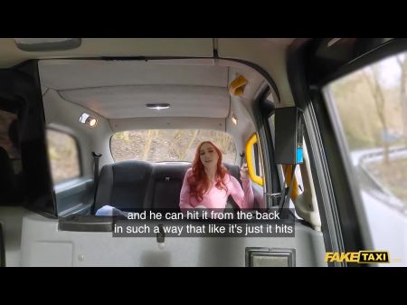 Hermosa Pelirroja Con Largas Botas De Cuero Negro Folladas Duras Y Rápidas 