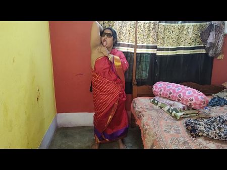 Fantastic Magnificent Indian Mom Sruti Open Up Her Fuckbox In Her Bedroom
