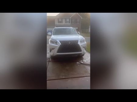 Handyman Helps Super-naughty Middle-aged Milf Danni Jones With Her Raw Cunny