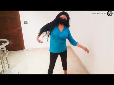Kich Ke Sene - Saba Pakistani Mujra Uber-sexy Hot Dan Dance