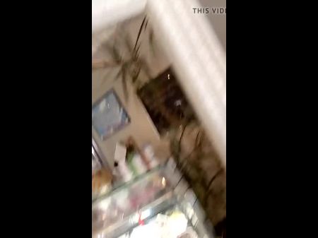 كارلو ستوكاز يجتمع مع فتاة جميلة 