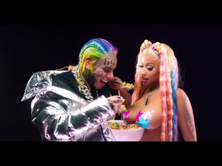 Nicki Minaj Trollz Pasties