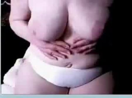 Exited Grannie On Webcam R20
