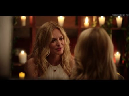 Heather Graham And Anna Camp - 