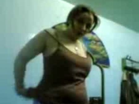 Arab Wifey Bjs Her Spouse Phallus Second Clip